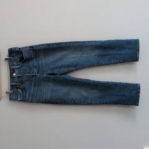LEVI'S Medium Wash Wedgie Straight Jeans Size 29x28